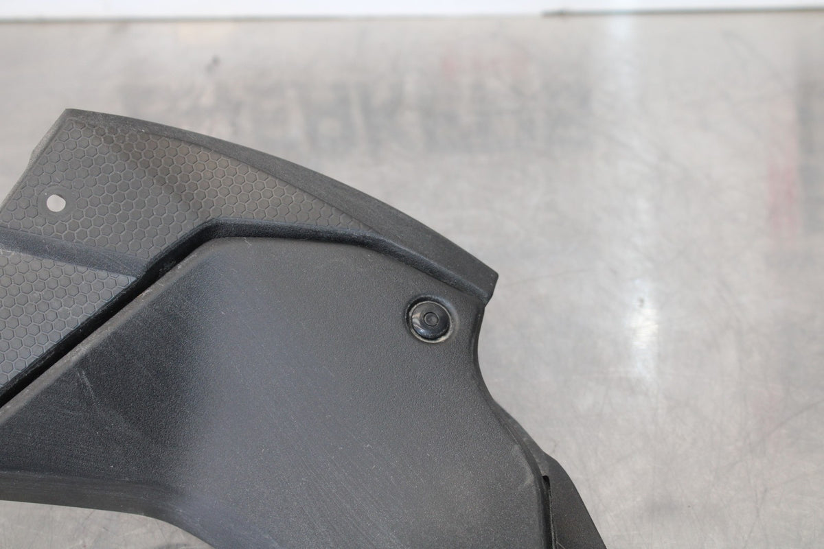 21-23 KAWASAKI NINJA ZX6R RIGHT FRONT DUCT COVER PANEL COWL BB179