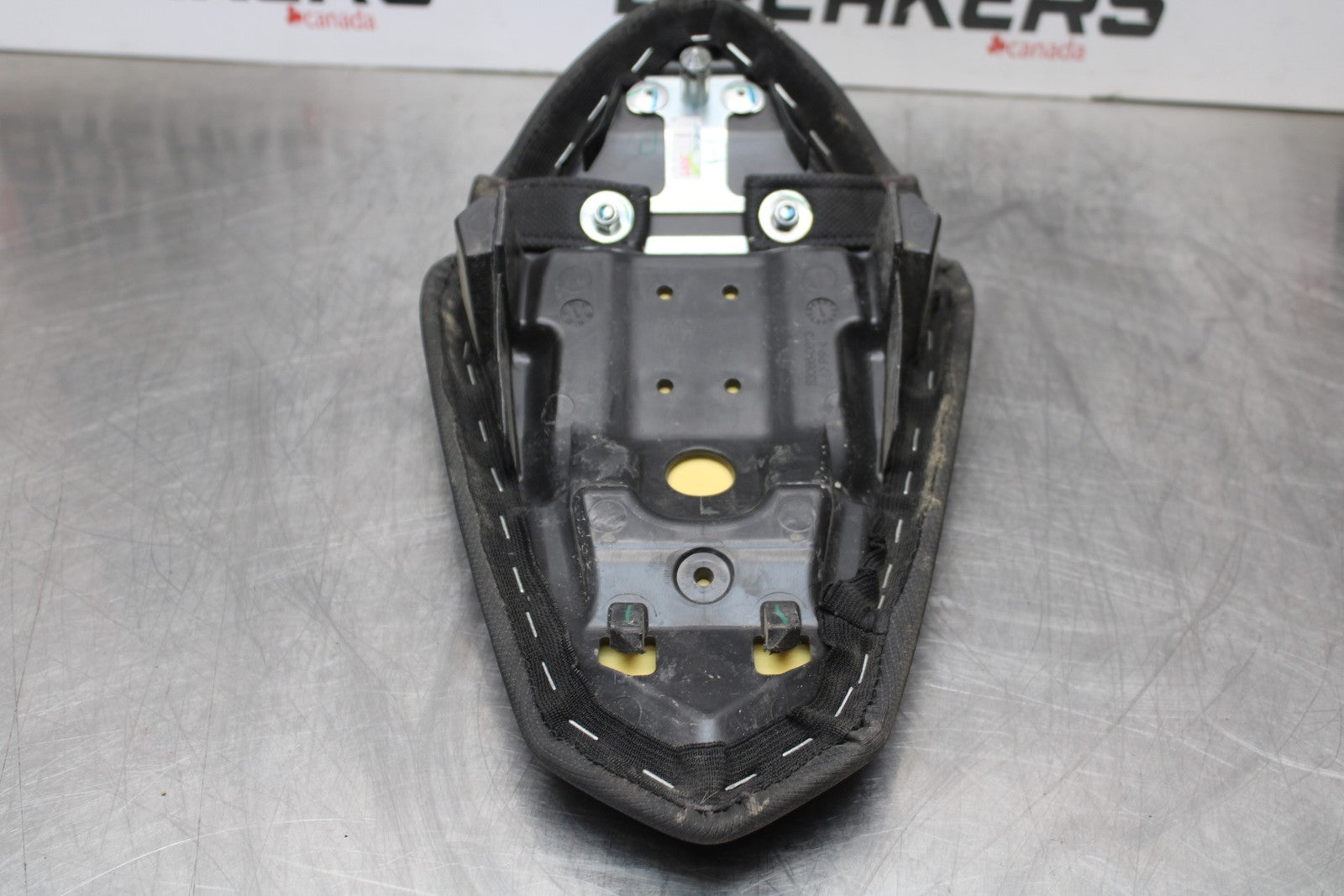 18-23 KAWASAKI NINJA 400 EX400 ABS REAR BACK PASSENGER SEAT PAD SADDLE BB177