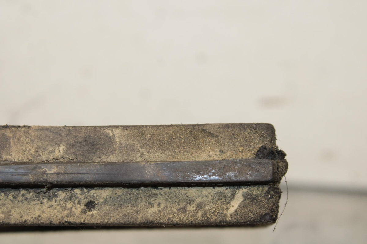 11-23 SUZUKI GSXR 750 SWINGARM CHAIN BUFFER SLIDER GUIDE BB630
