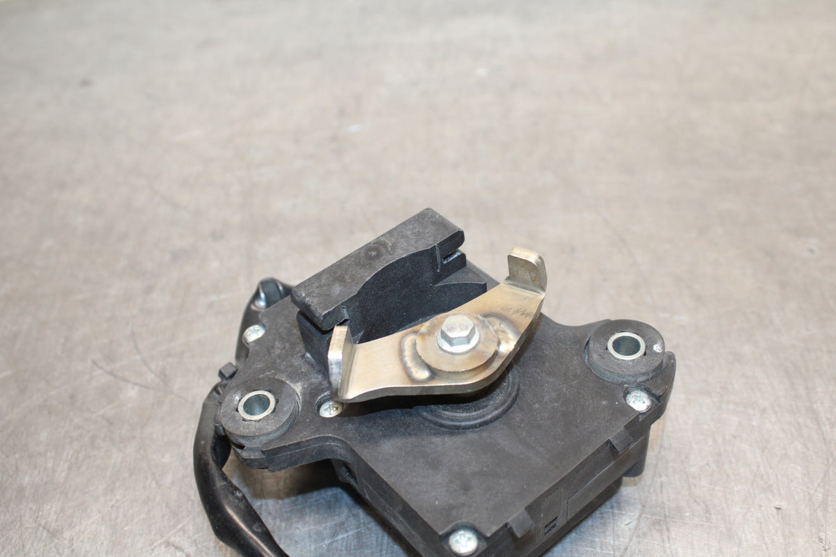 12-17 KAWASAKI NINJA 650 EXHAUST VALVE SERVO MOTOR BB129