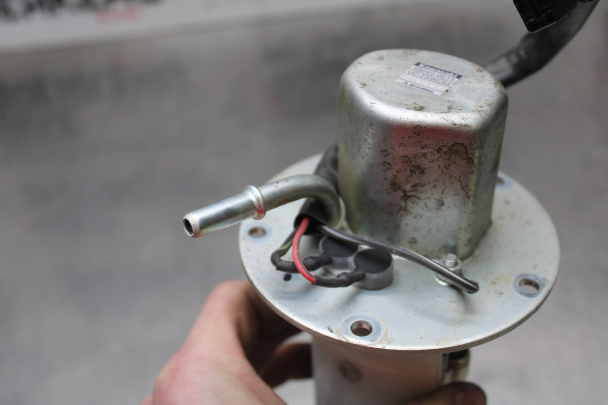 06 KAWASAKI VULCAN 900 FUEL GAS PUMP BB799
