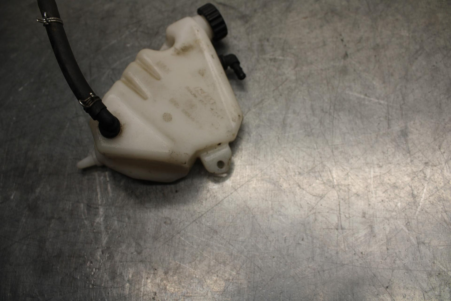 16-18 KTM 690 DUKE COOLANT WATER TANK RESERVOIR BOTTLE BB631