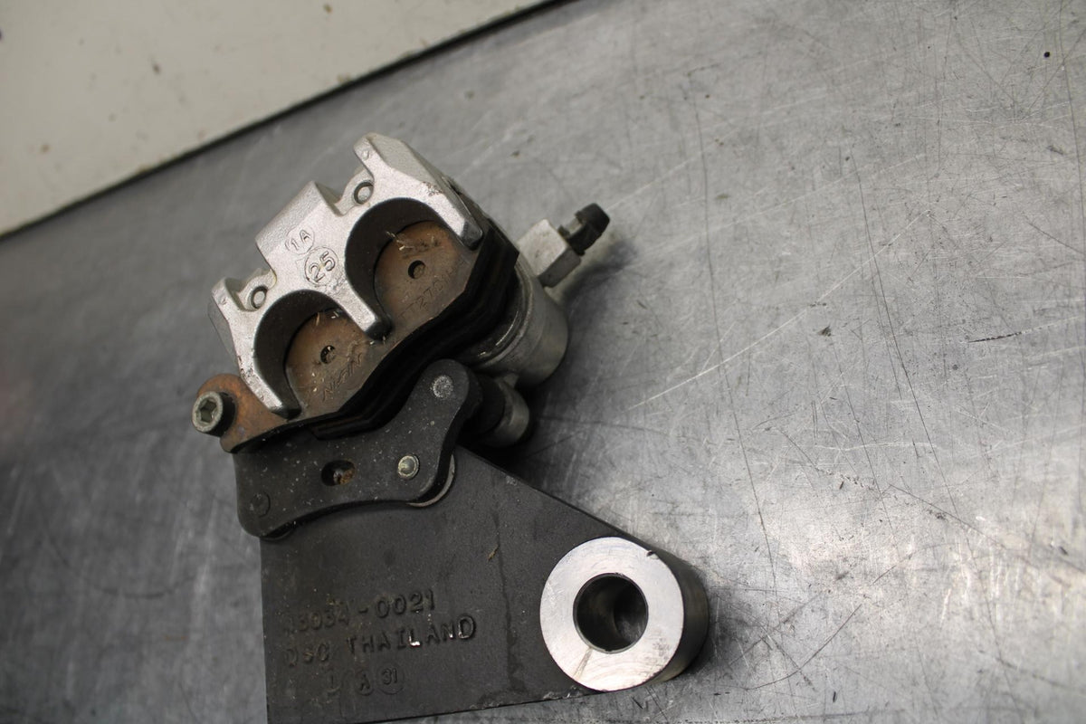 08-12 KAWASAKI NINJA 250R EX250J REAR BACK BRAKE CALIPER W MOUNT BRACKET BB612