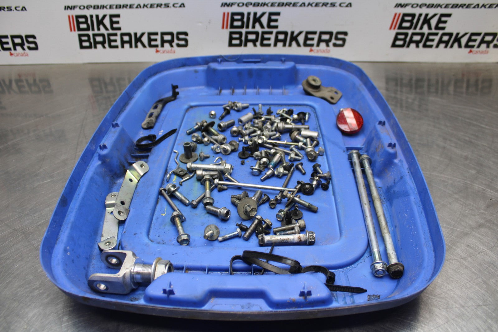 06-07 SUZUKI GSXR 600 MOUNTING BOLTS HARDWARE MOTOR SCREWS BB178