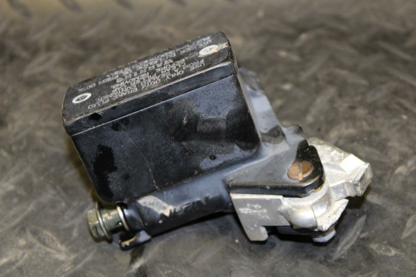 07 SUZUKI BURGMAN 650 FRONT LEFT BRAKE MASTER CYLINDER  BB183
