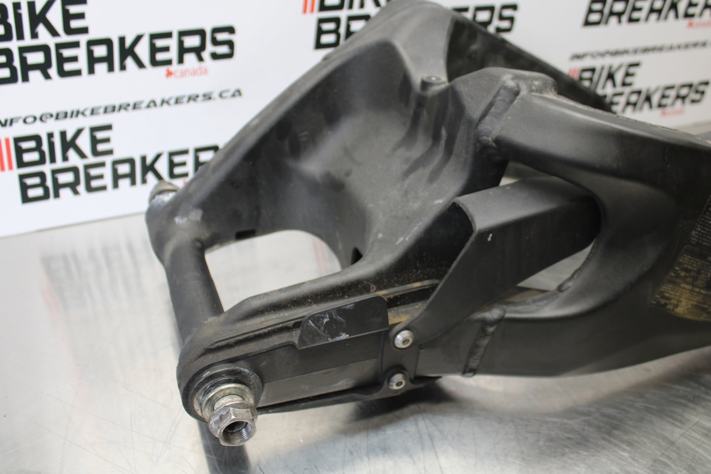 13-18 KAWASAKI NINJA ZX6R REAR SWINGARM BACK SUSPENSION SWING ARM BB143