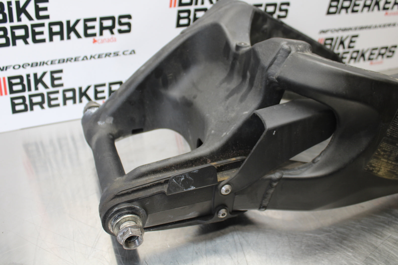 13-18 KAWASAKI NINJA ZX6R REAR SWINGARM BACK SUSPENSION SWING ARM BB143