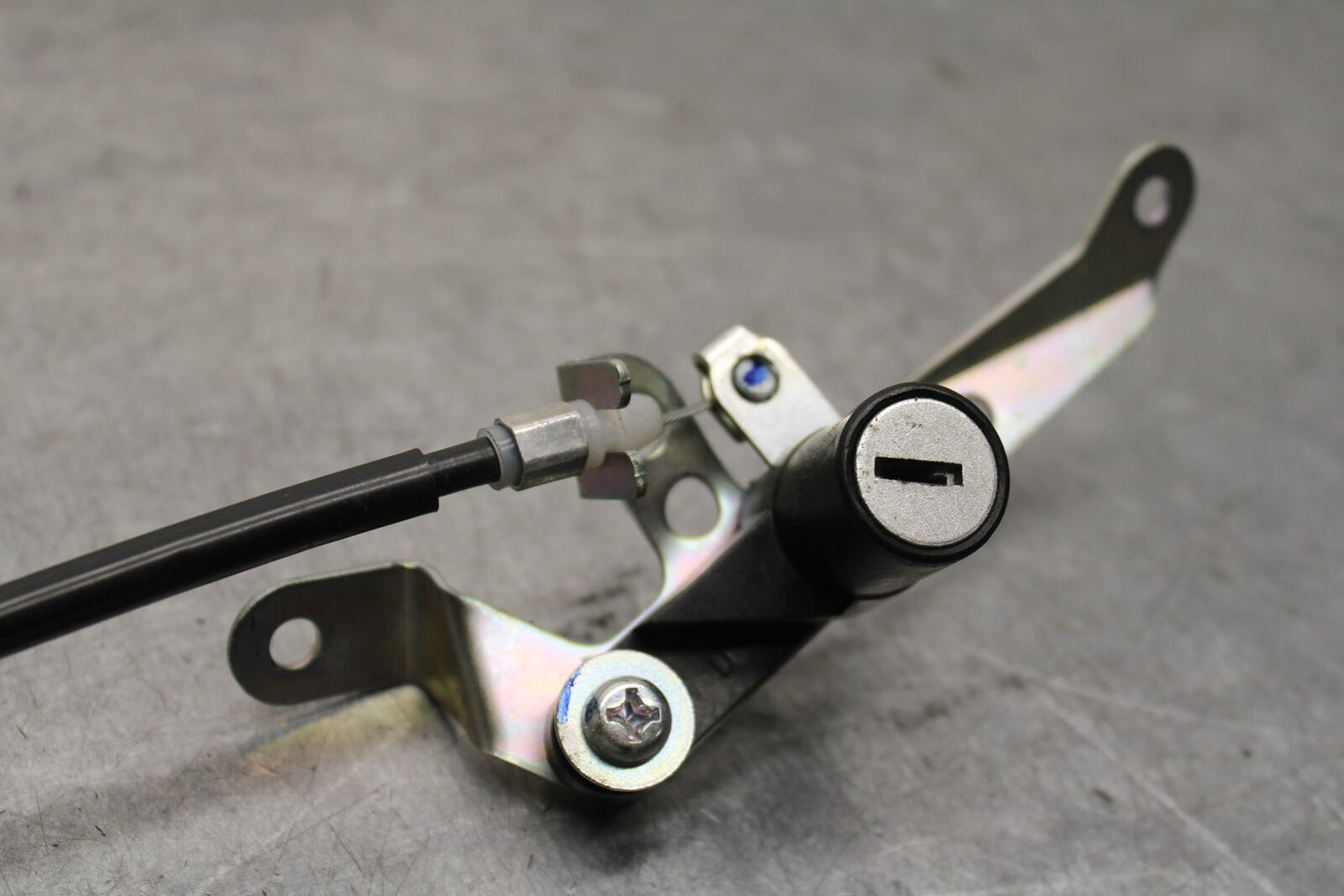15-17 YAMAHA YZF R3 IGNITION LOCK SET AND SEAT LOCK BB651
