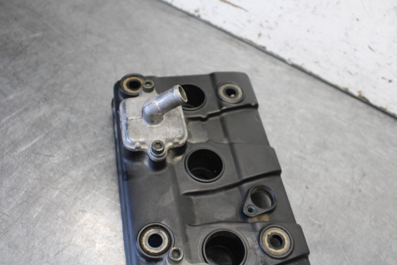 08-09 YAMAHA YZF R6S VALVE COVER  BB690