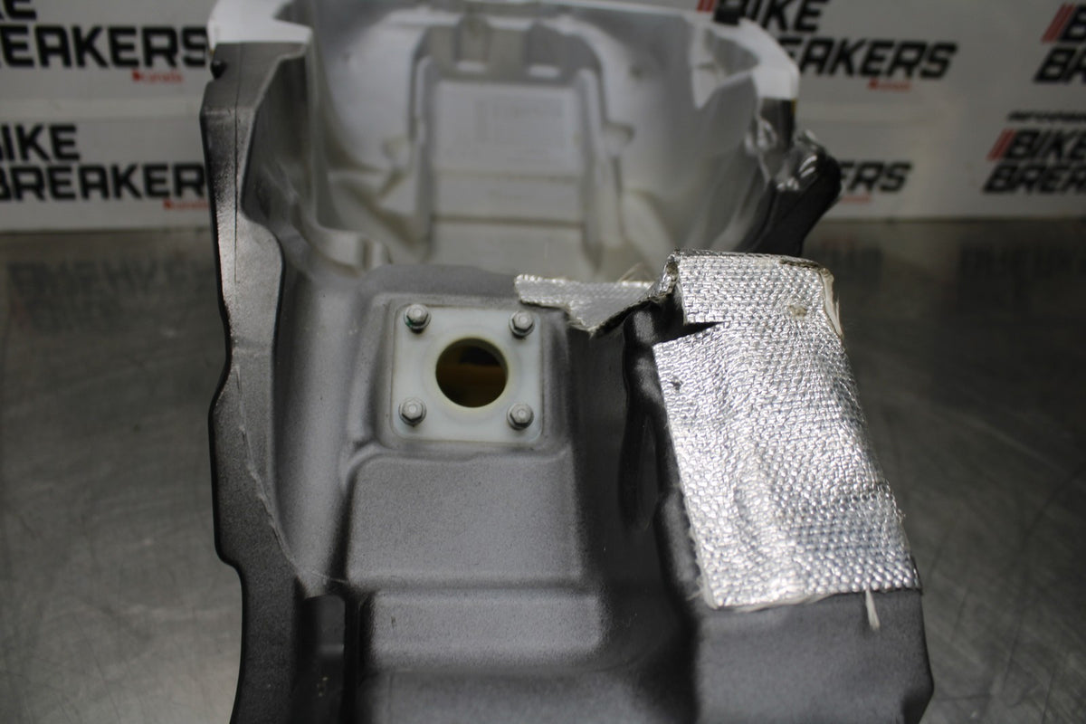 24 APRILIA TUONO V4 1100 FACTORY ABS GAS TANK FUEL CELL PETROL RESERVOIR BB887