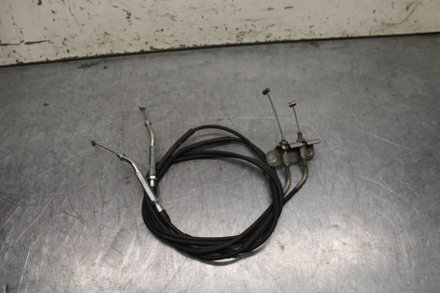 06-07 SUZUKI GSXR750 THROTTLE CABLES LINES  BB110