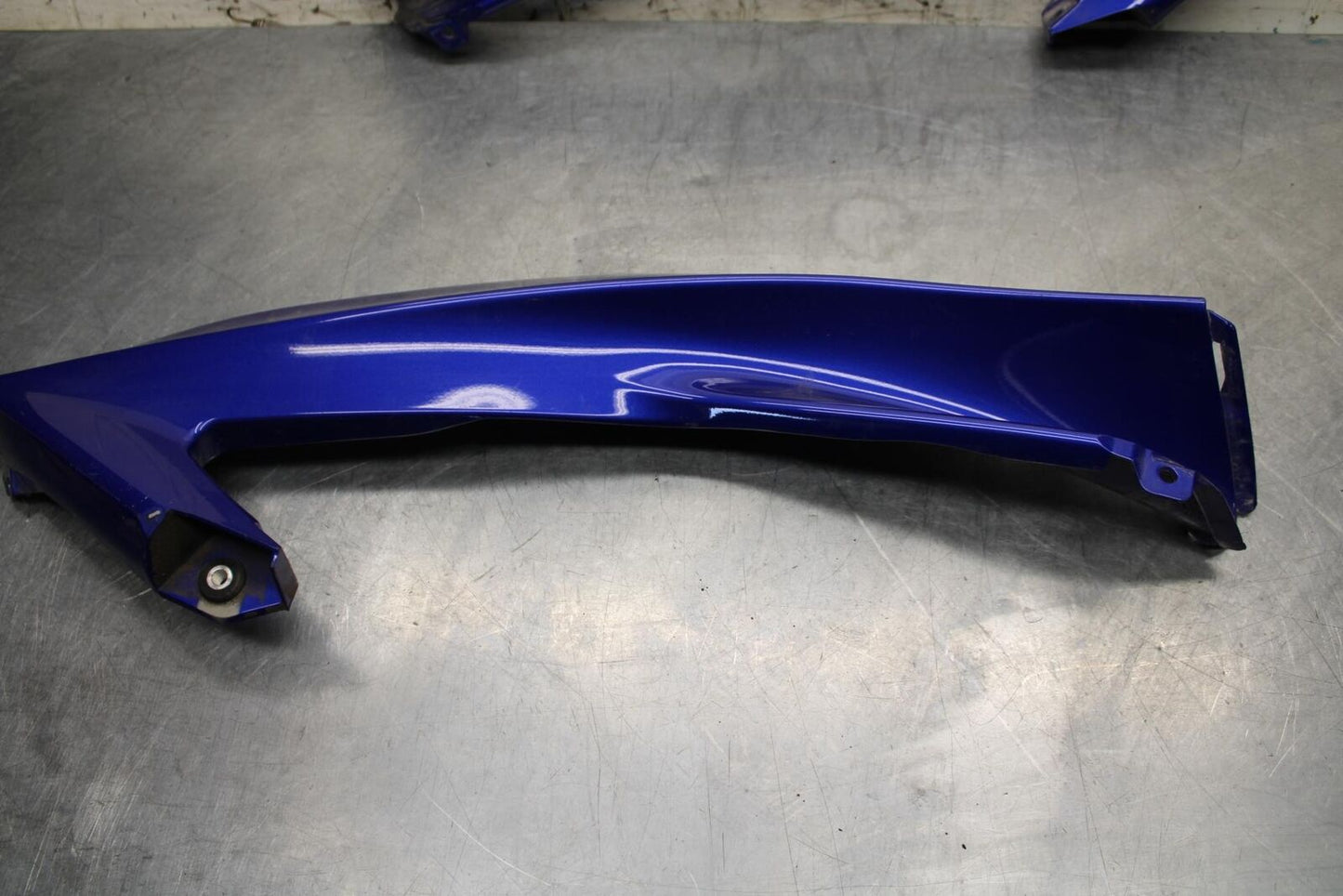 2006 Yamaha YZF R6 LEFT RIGHT PAIR MID UPPER SIDE FAIRING COWL PLASTIC BB560