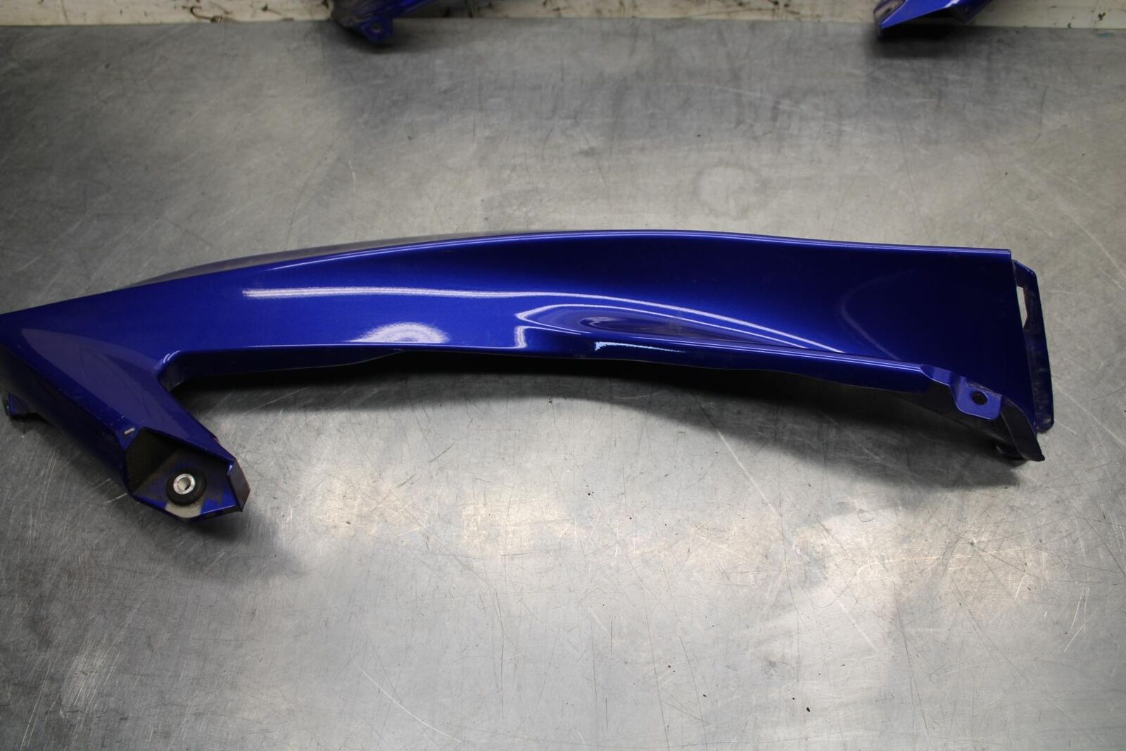 2006 Yamaha YZF R6 LEFT RIGHT PAIR MID UPPER SIDE FAIRING COWL PLASTIC BB560