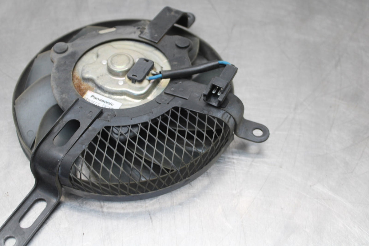 11-26 SUZUKI GSXR750 ENGINE RADIATOR COOLING FAN BB900