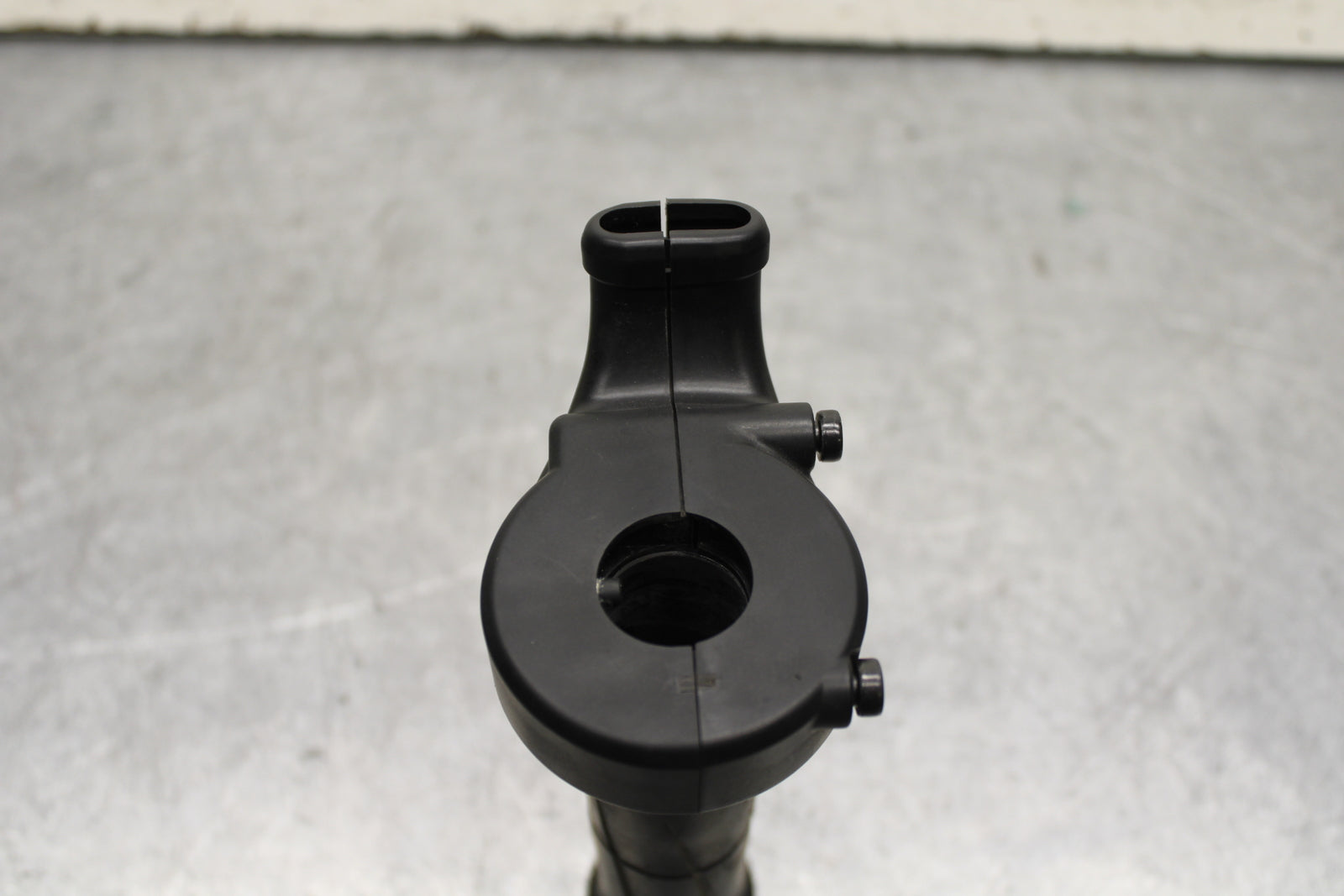 16 KAWASAKI NINJA ZX10R THROTTLE CABLE HOUSING AND TUBE BB650