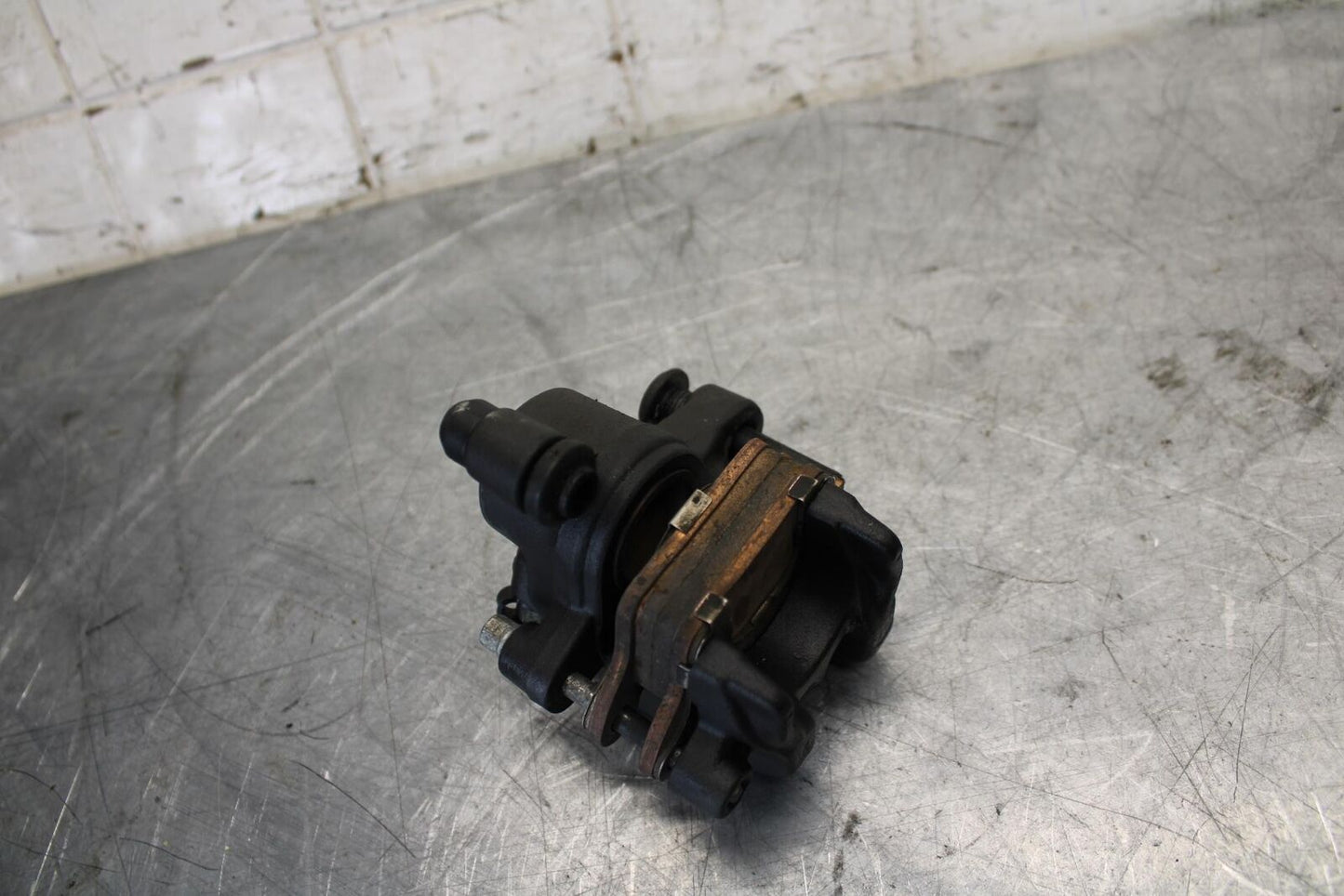 2011 Honda CBR600RR REAR BACK BRAKE CALIPER 43150-MFJ-D01 BB520