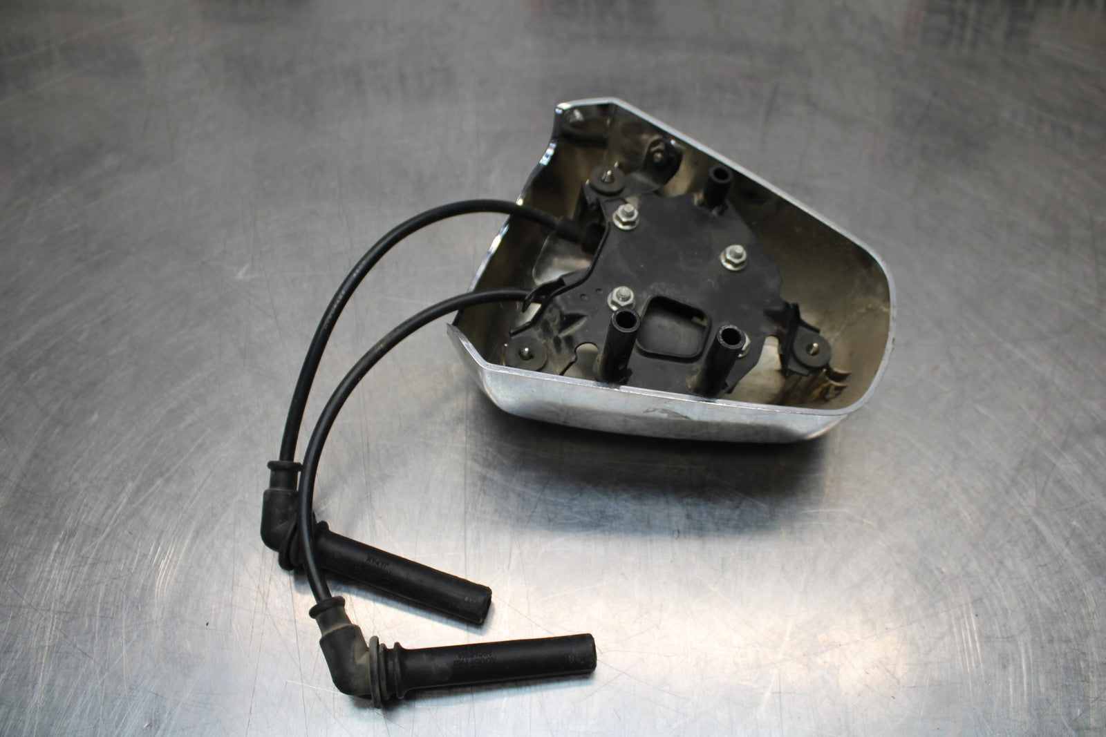 08 KAWASAKI VULCAN 900 IGNITION COILS & COVER BB184