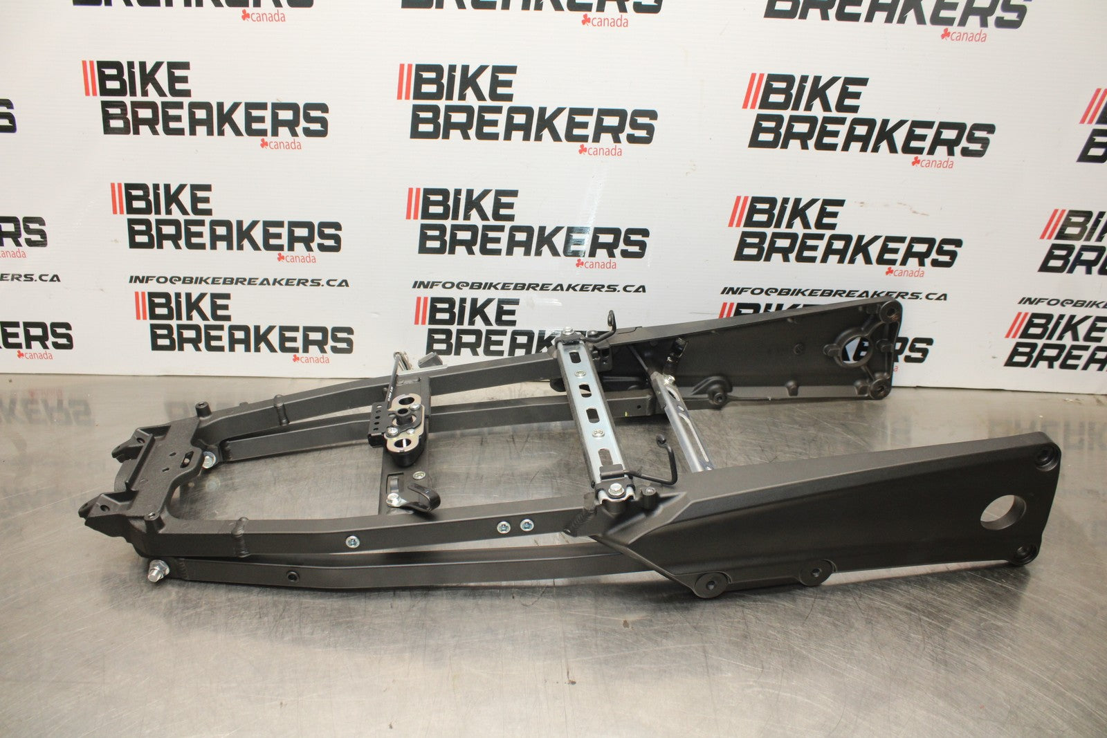 23-24 KAWASAKI NINJA ZX14R NEW! REAR SUBFRAME BACK SUB FRAME BB764