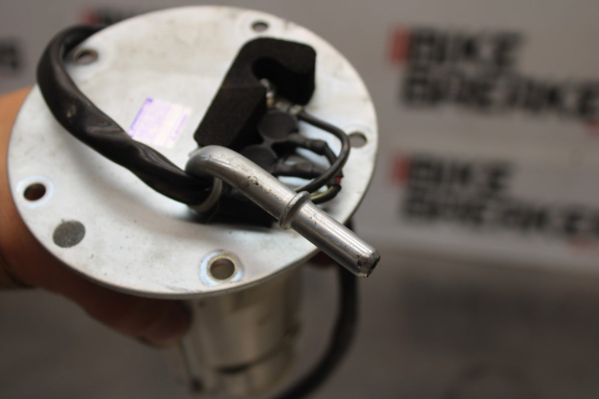 13-18 KAWASAKI NINJA ZX6R FUEL PUMP GAS PETROL SENDER UNIT BB915
