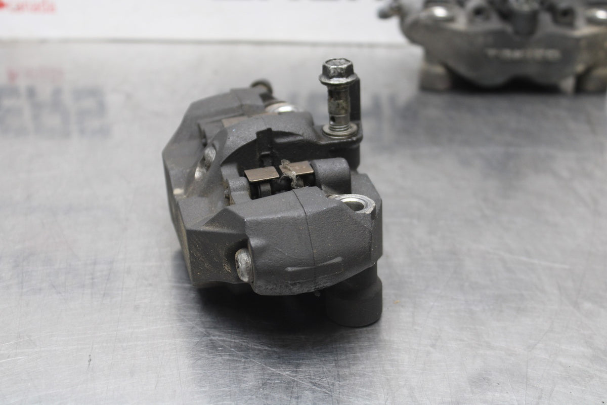 06-07 SUZUKI GSXR600 RIGHT LEFT FRONT BRAKE CALIPER SET PAIR CALIPERS BB836
