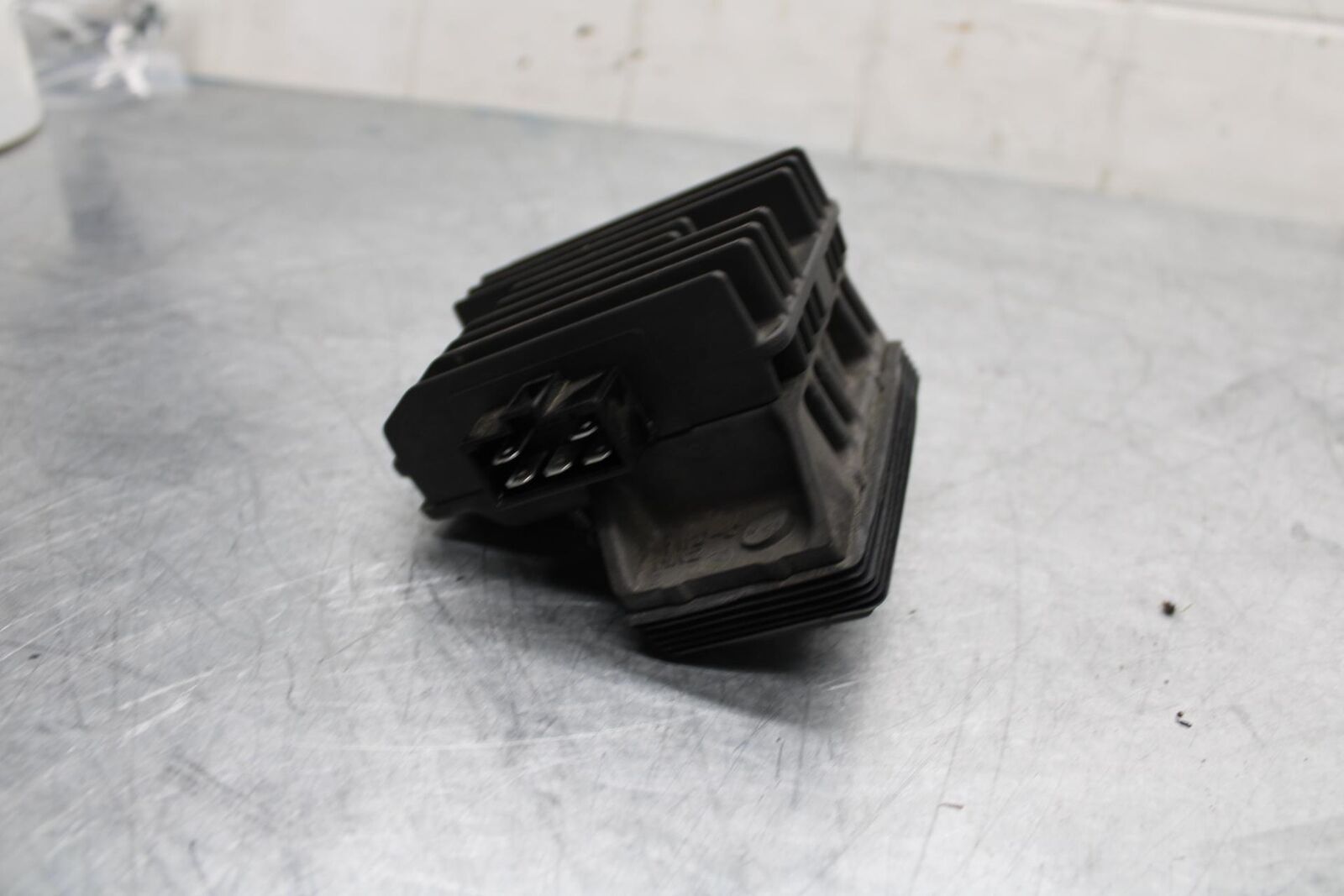 17-18 YAMAHA YZF R3 RECTIFIER VOLTAGE REGULATOR BB438