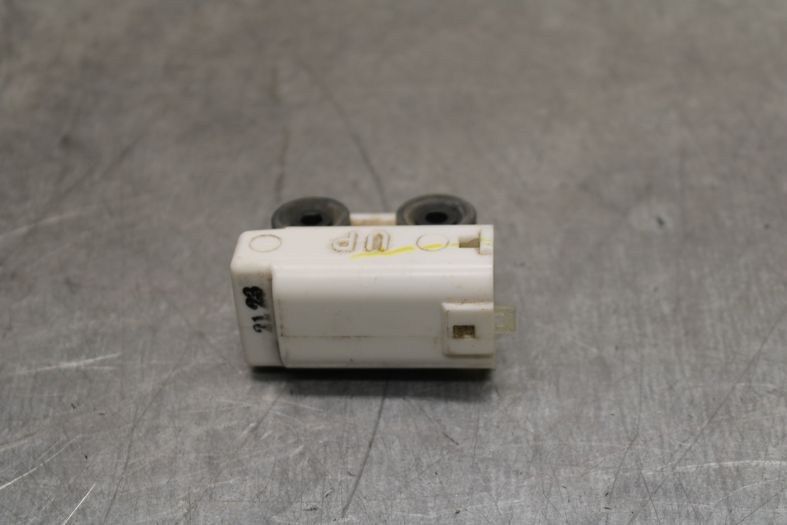 19-24 YAMAHA R3 TIP OVER BANK ANGLE CRASH SENSOR SWITCH  BB736