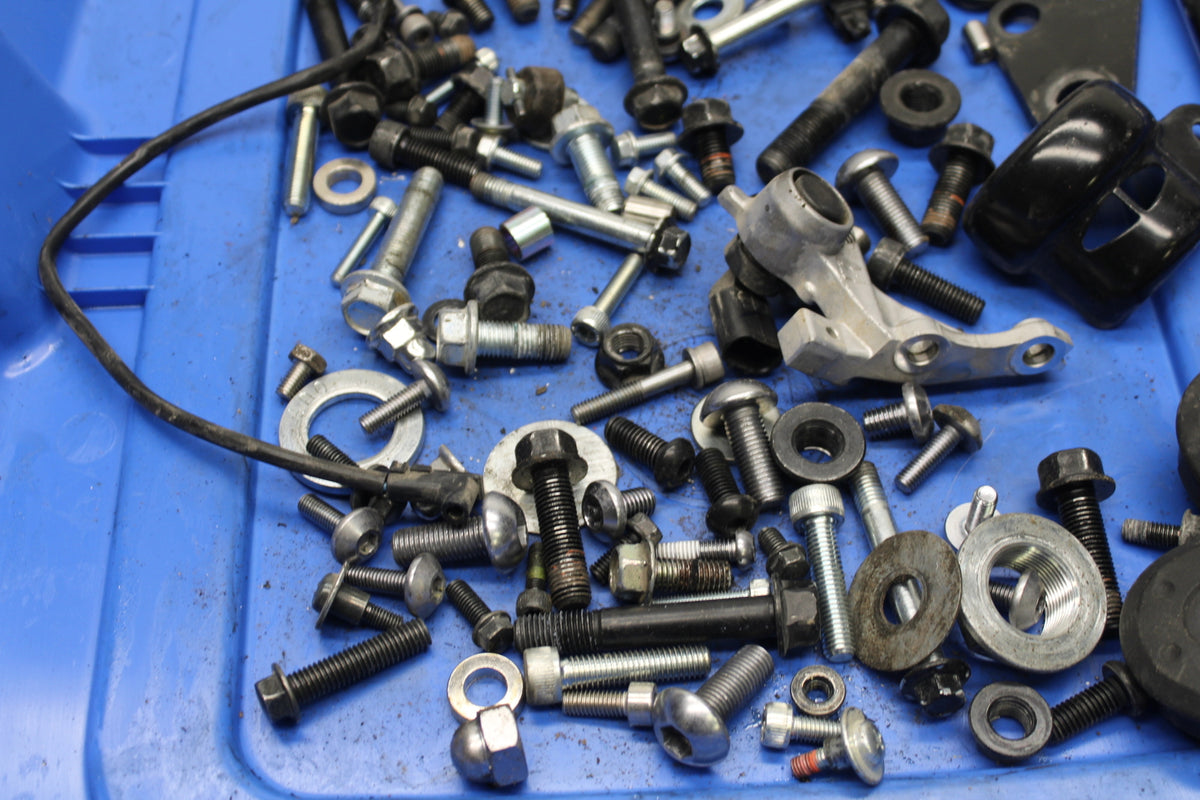 17-24 YAMAHA BOLT XVS950 MOUNTING BOLTS HARDWARE MOTOR SCREWS BB729
