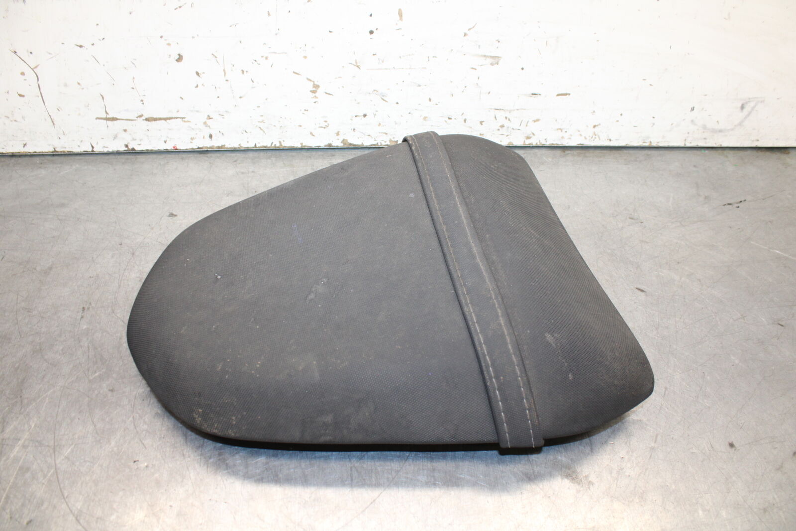 14-15 KAWASAKI NINJA 650 EX650F ABS REAR PASSENGER TANDEM SEAT PAD SADDLE BB741