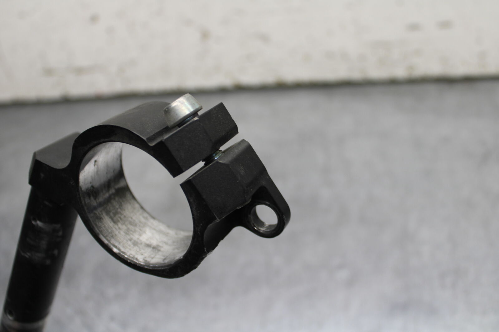 13-17 KAWASAKI NINJA ZX6R ZX636E RIGHT CLIP ON HANDLEBAR BB735