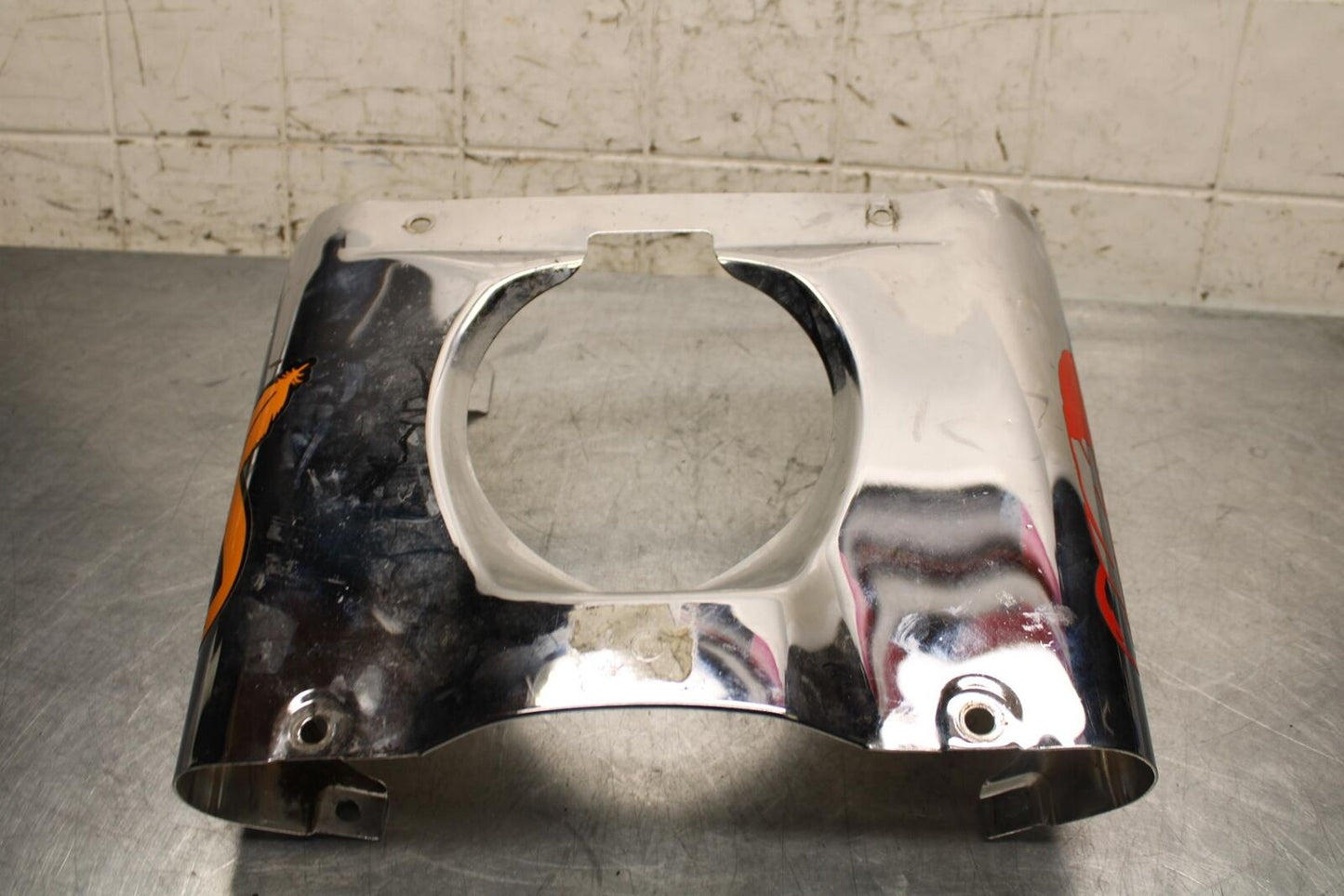 2004 Suzuki Intruder 1500 VL1500 HEADLIGHT HEAD LIGHT LAMP TRIM  BB573