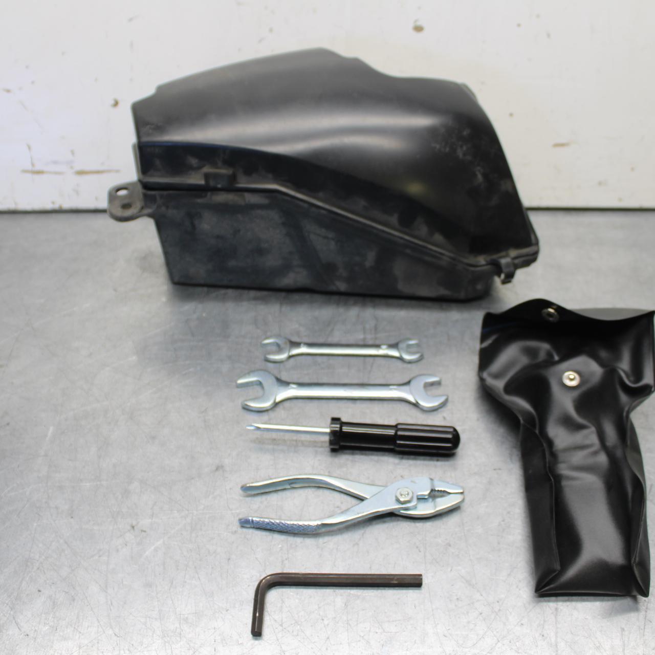 2013 Suzuki Boulevard C50T STOCK TOOLS OEM TOOL BAG KIT SET BB625