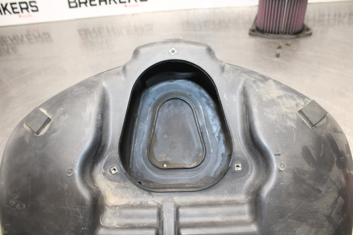 2006 Suzuki Boulevard C90 AIRBOX AIR INTAKE FILTER BOX BB849