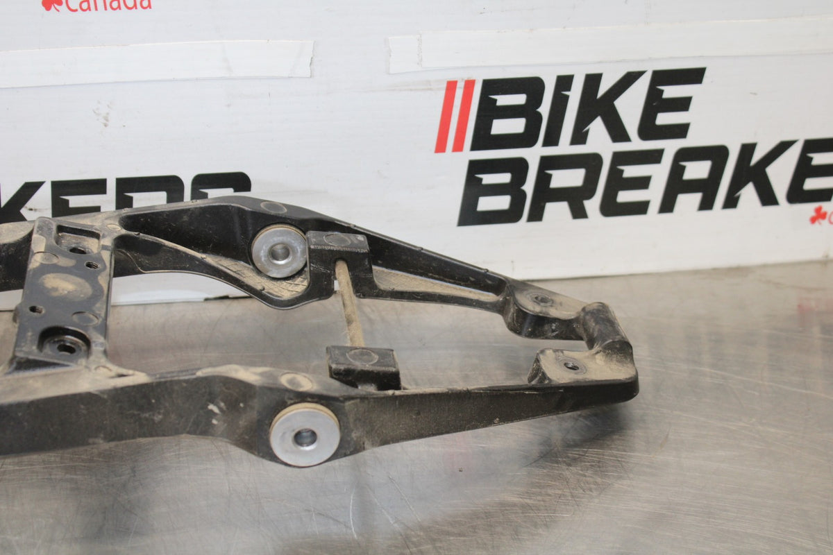 08 KAWASAKI ZX6R REAR SUBFRAME BACK SUB FRAME BB896