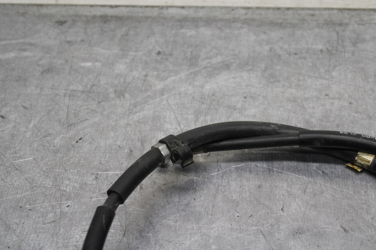 08-16 YAMAHA YZF R6 CLUTCH CABLE LINE BB131