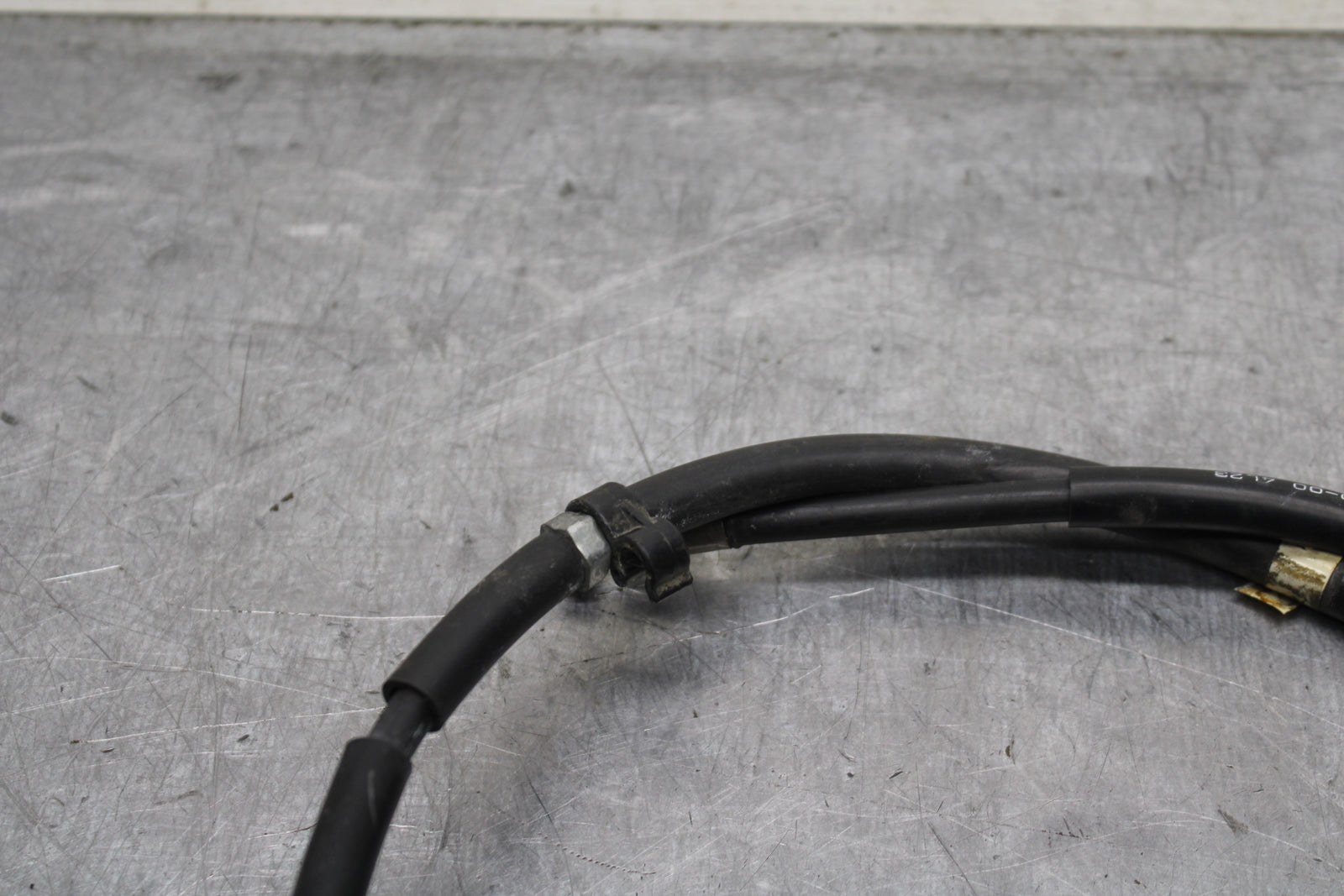 08-16 YAMAHA YZF R6 CLUTCH CABLE LINE BB131