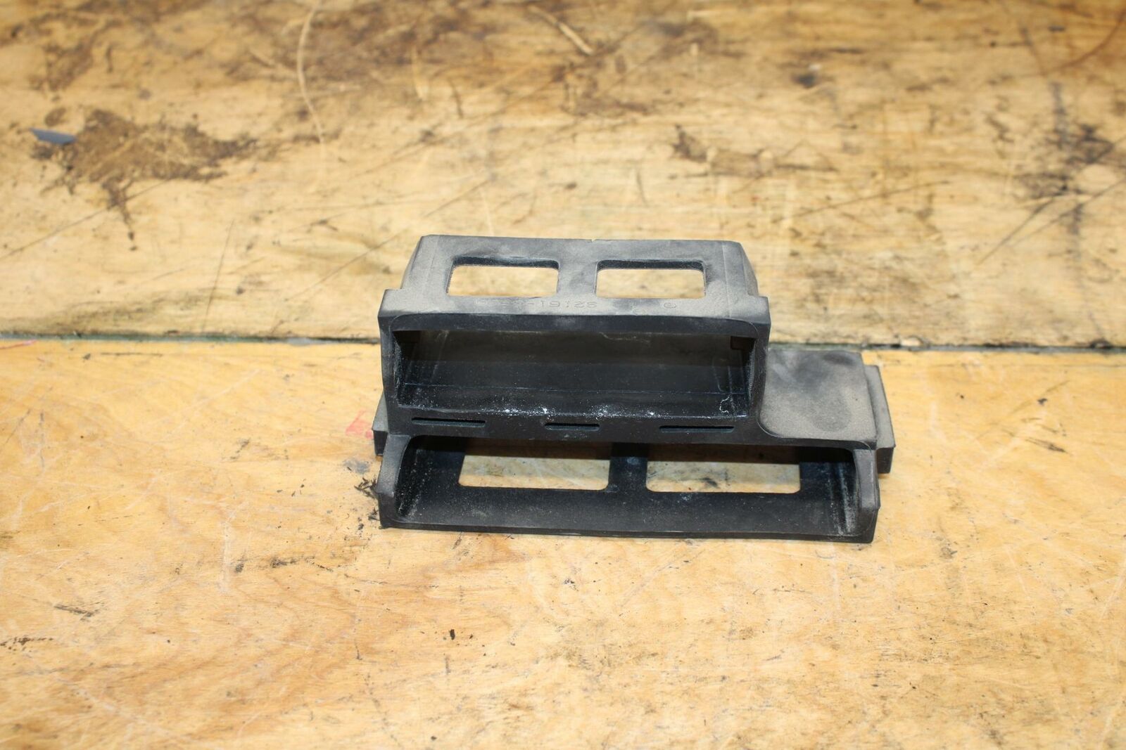 19-20 KAWASAKI NINJA ZX6R ECU  ECM CDI MOUNT SUPPORT BB338