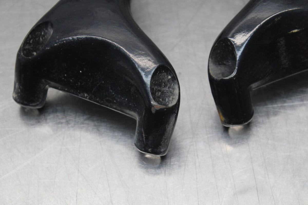 09 HARLEY-DAVIDSON SPORTSTER 1200 CUSTOM XL1200C REAR PASSENGER FOOT PEGS BB776