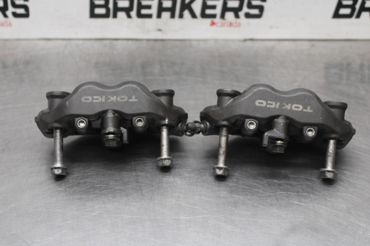 05-06 HONDA CBR600RR RIGHT LEFT FRONT BRAKE CALIPER SET PAIR CALIPERS BB945