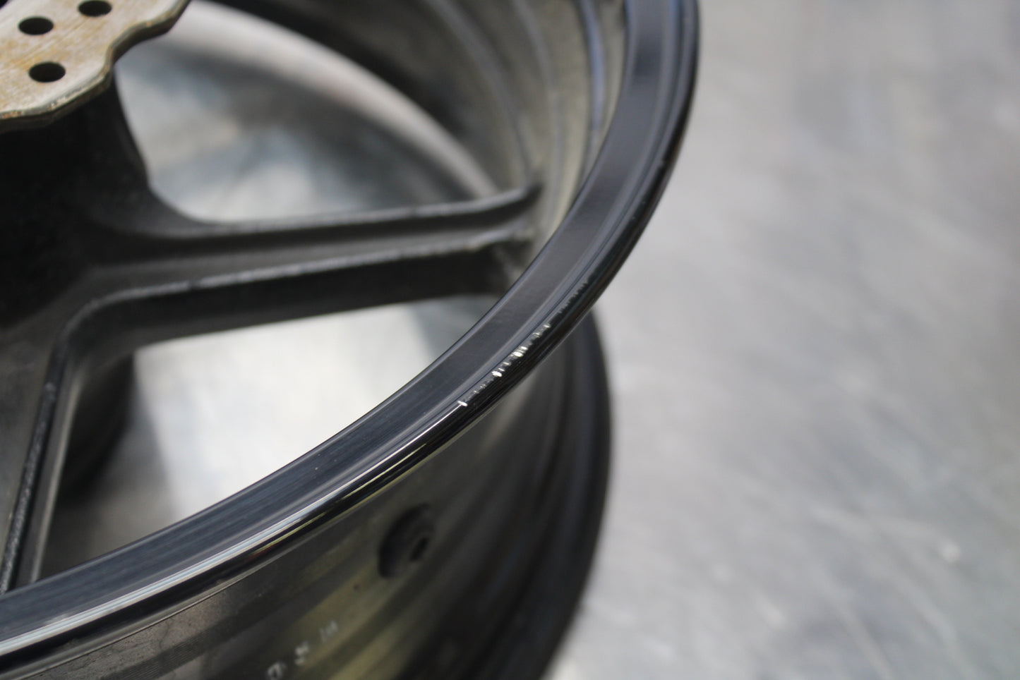 13-18 KAWASAKI NINJA ZX6R REAR WHEEL BACK RIM & ROTOR BB143