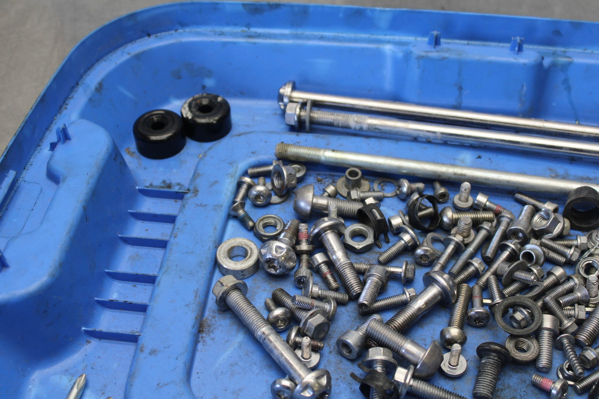20 TRIUMPH STREET TRIPLE 765 MOUNTING BOLTS HARDWARE SCREWS BB864