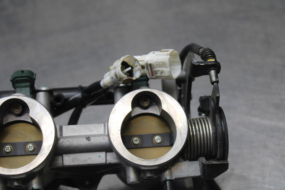 06-07 KAWASAKI NINJA 650R EX650A MAIN FUEL INJECTORS / THROTTLE BODIES BB774