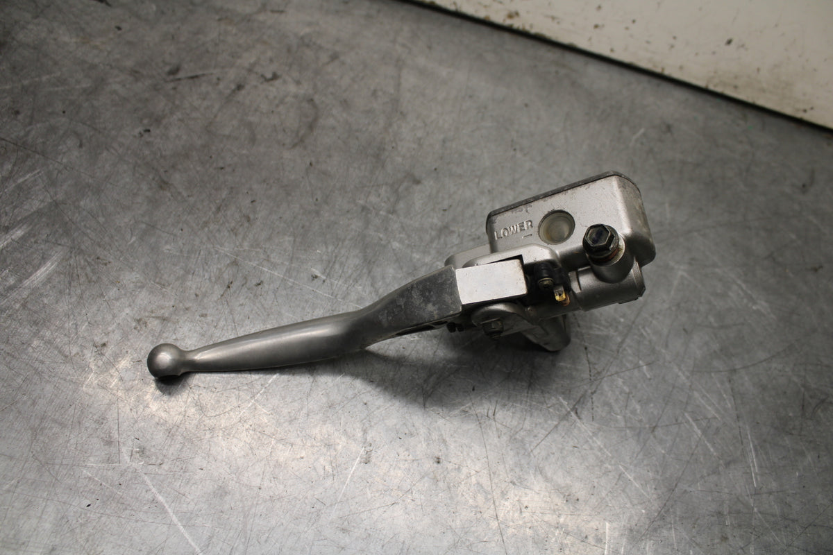 99-00 YAMAHA V STAR 1100 FRONT BRAKE MASTER CYLINDER BB711