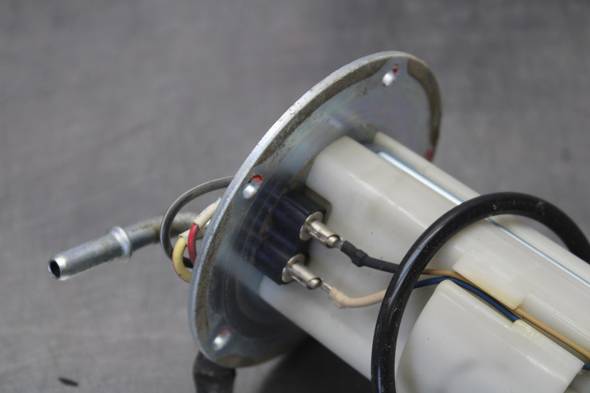 09 KAWASAKI CONCOURS 14 ZG1400B FUEL PUMP GAS PETROL SENDER UNIT BB875