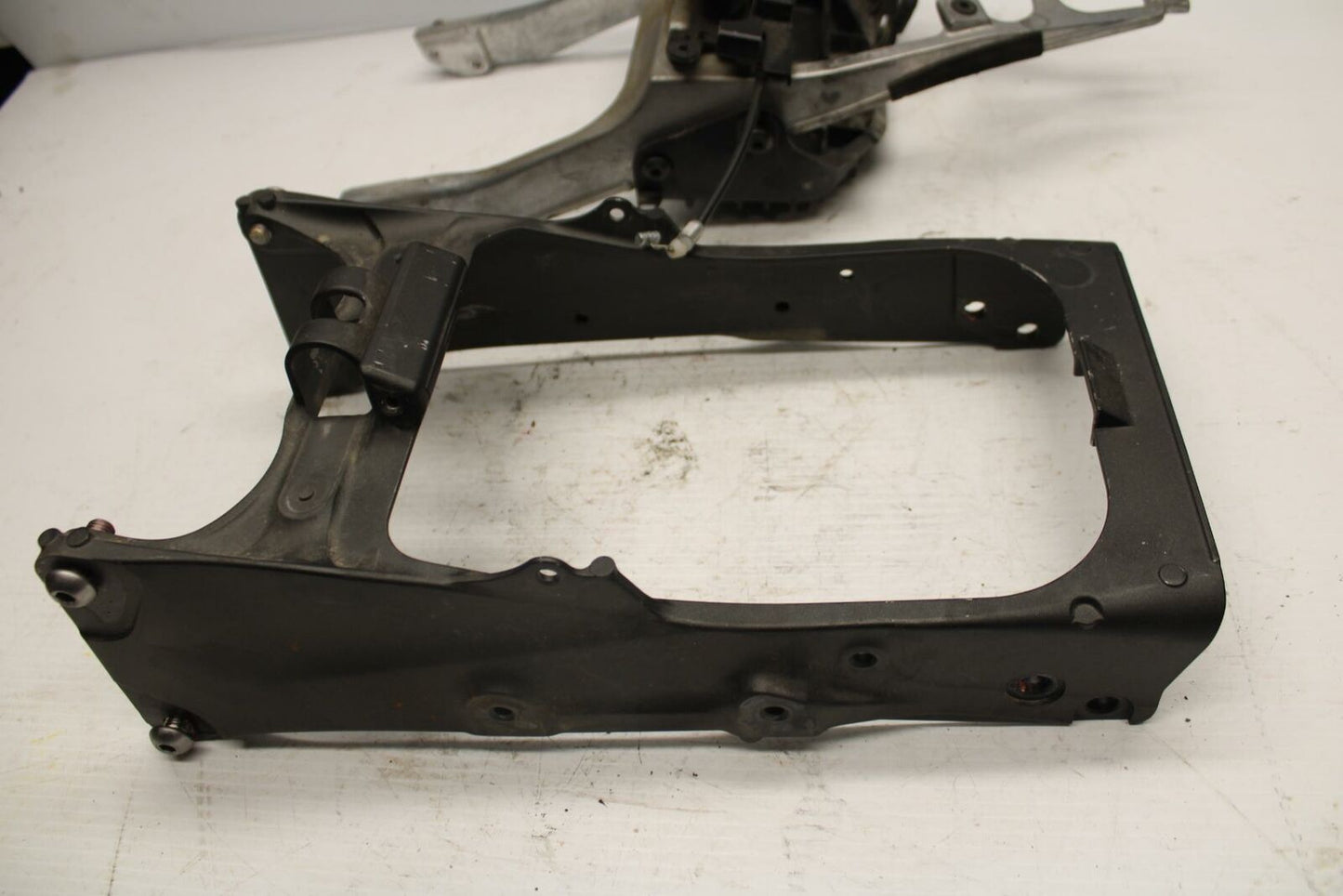 13-18 KAWASAKI NINJA ZX6R REAR BACK TAIL SUBFRAME SUB FRAME 32160-0398 BB240