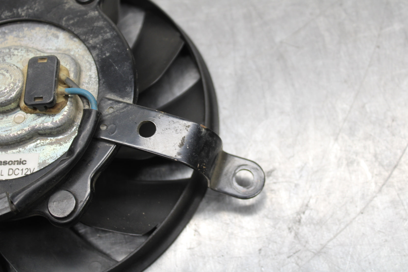 08-10 SUZUKI GSXR 600 ENGINE RADIATOR COOLING FAN BB130
