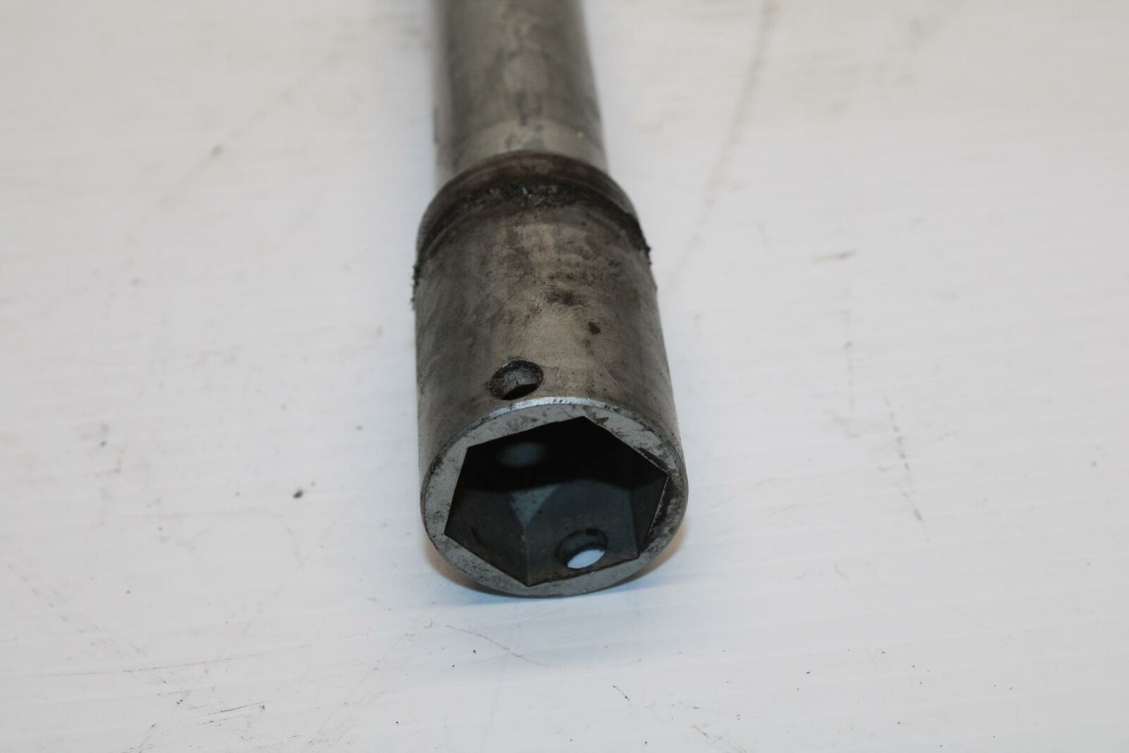04-05 HONDA CBR1000RR FRONT WHEEL RIM AXLE PIVOT BOLT BB242