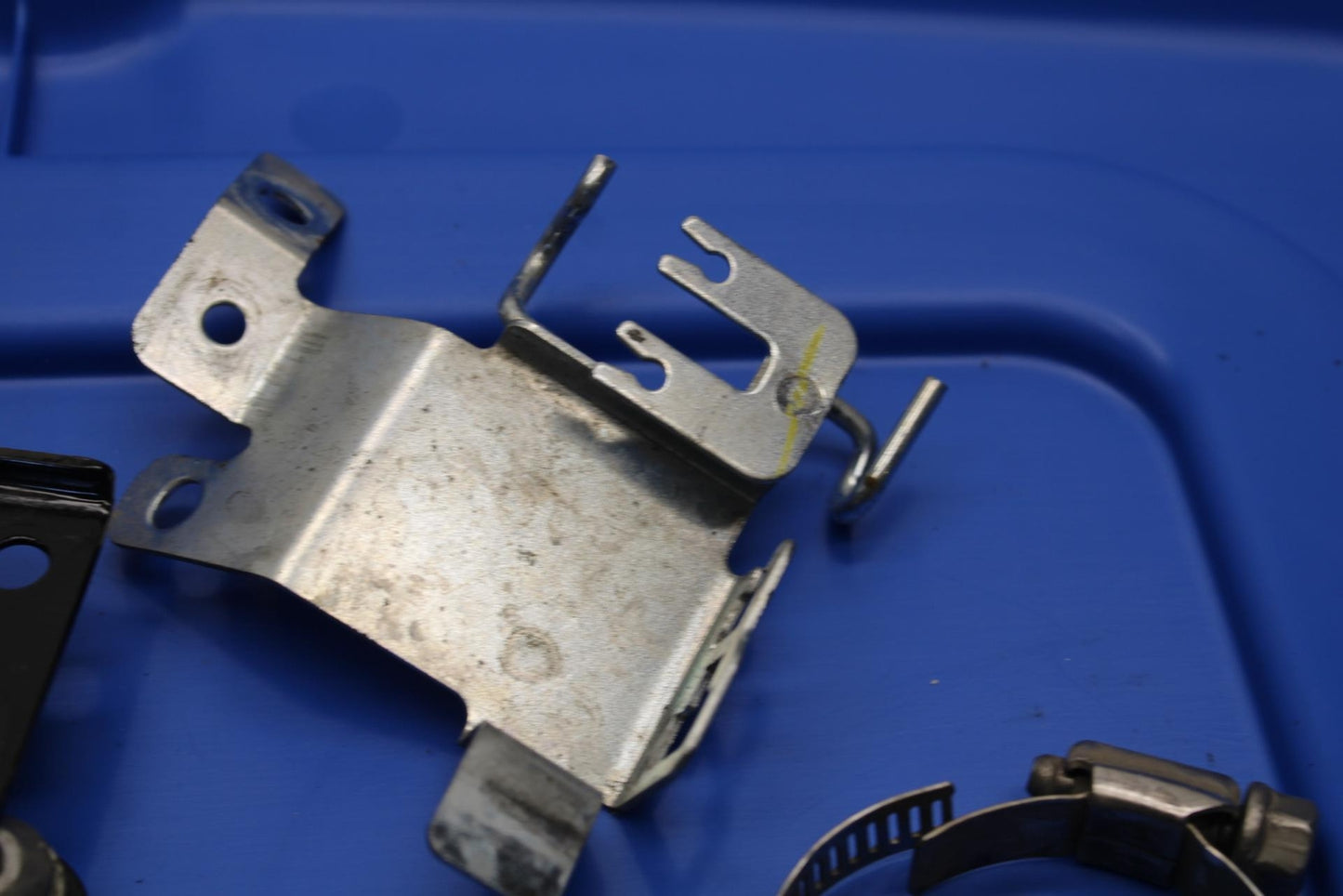 15-16 KAWASAKI EX300 MISCELLANEOUS MOUNTING BOLTS HARDWARE MOTOR BB635