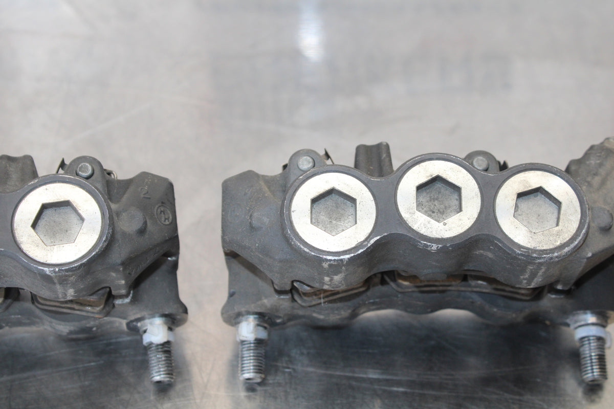 07-08 YAMAHA YZF R1 RIGHT LEFT FRONT BRAKE CALIPER SET PAIR CALIPERS BB160