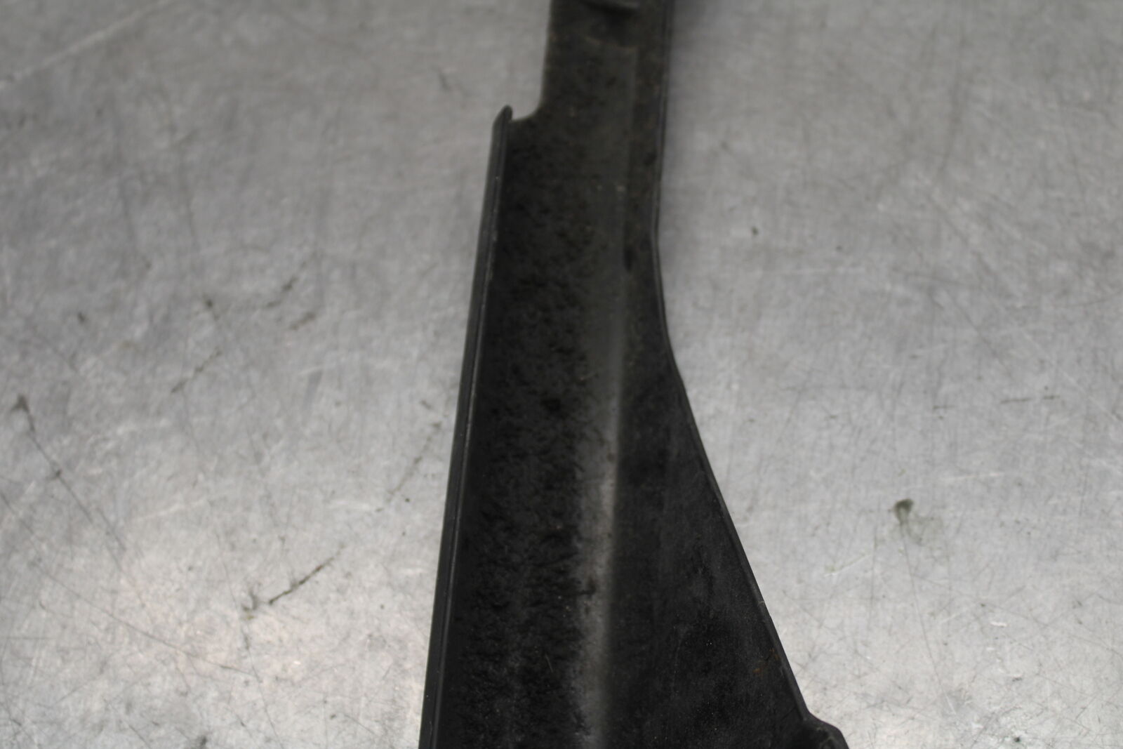 09-12 KAWASAKI NINJA ZX6R REAR BACK DRIVE CHAIN GUARD COVER SHIELD BB698