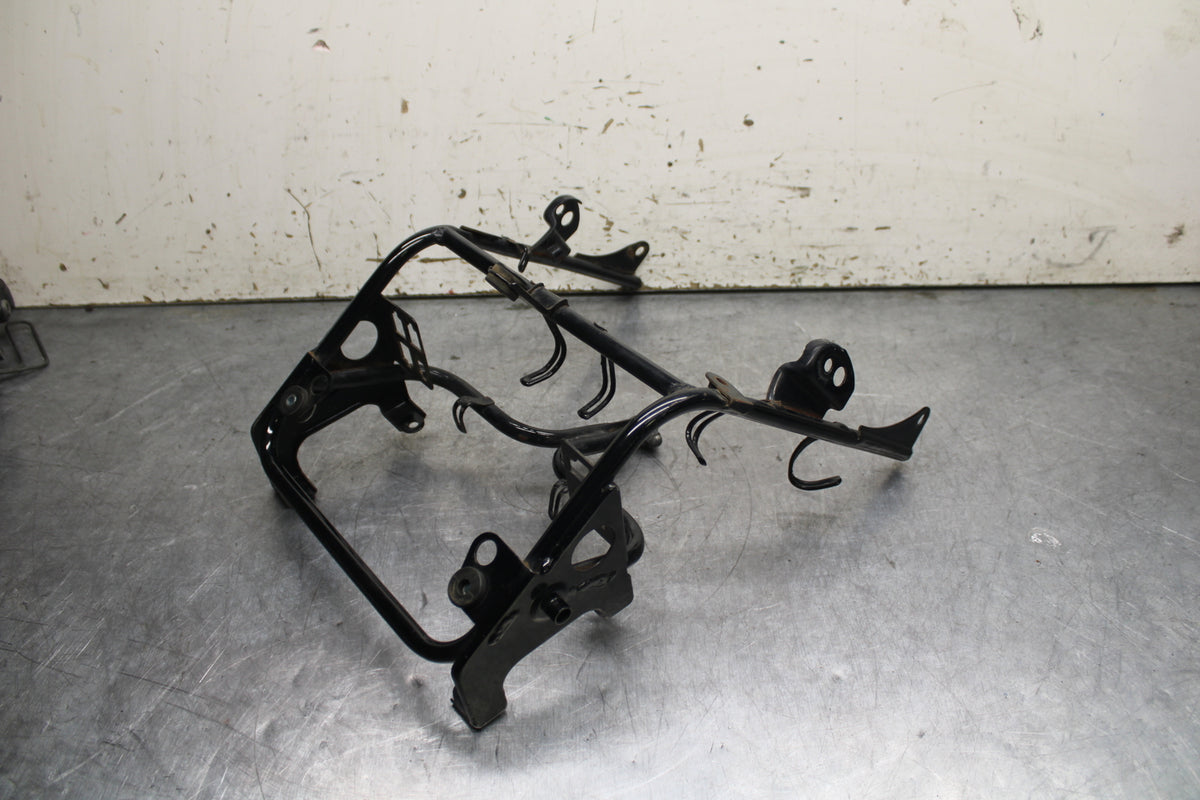 84 HONDA INTERCEPTOR 750 VF750F UPPER FAIRING MIRROR GAUGES STAY BRACKET BB108